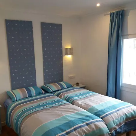 Grace,10p,seaview,pool 卡尔佩