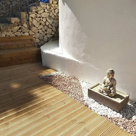 Grace,10p,seaview,pool * Calp