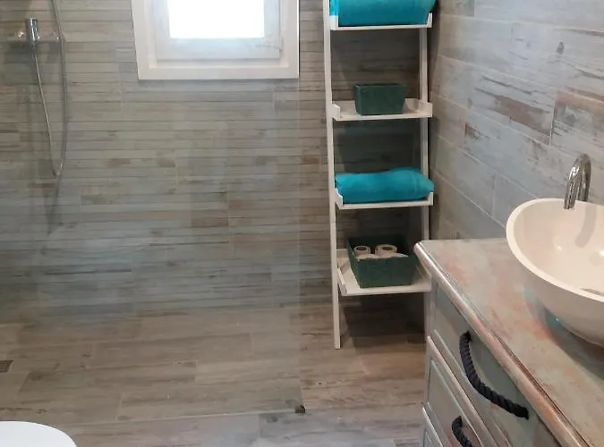 Villa Grace,10p,seaview,pool *